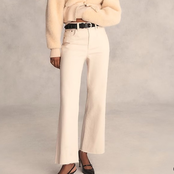 J crew ecru Petite mid-rise relaxed kickout jean - Picture 1 of 6